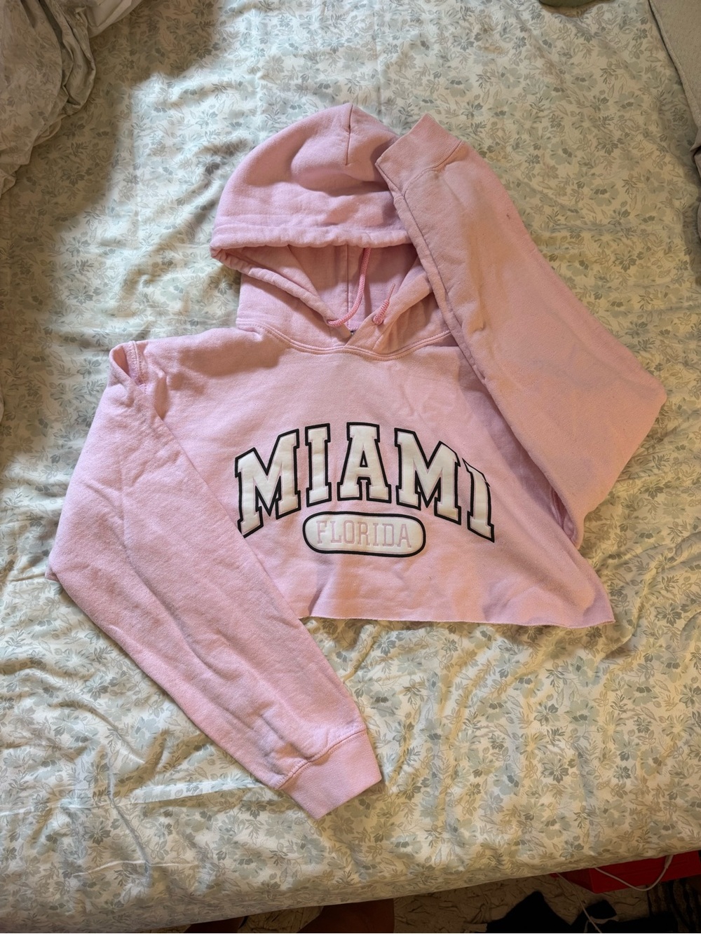 Gildan Light Pink Miami Graphic Cropped Hoodie